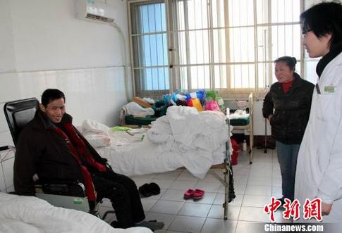 “中国最美护工”事迹牵众心医院承担医疗生活费