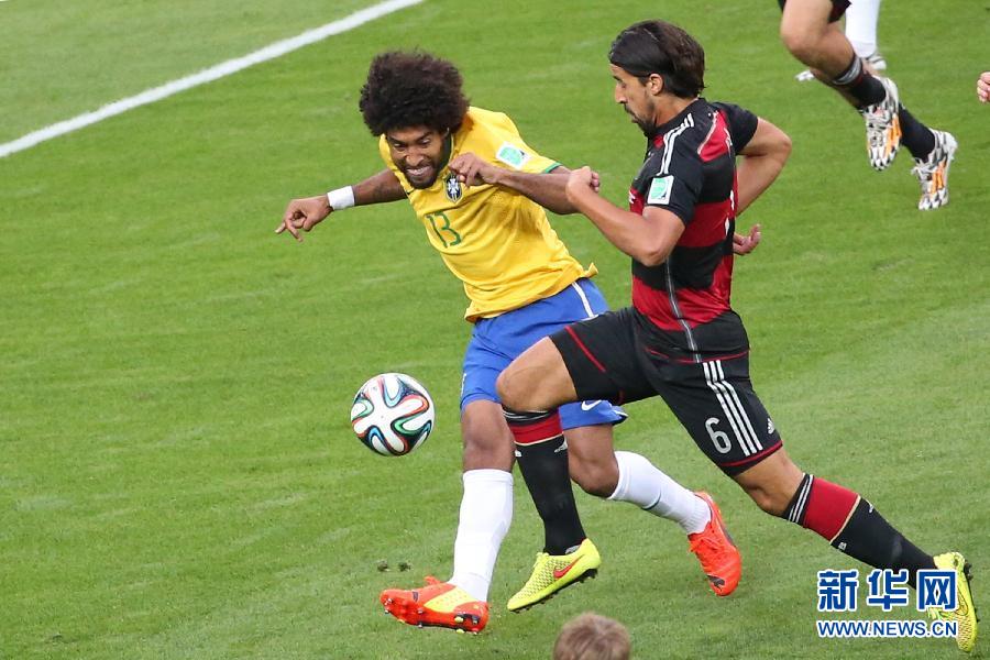 （世界杯）（5）足球——半决赛：巴西队对阵德国队